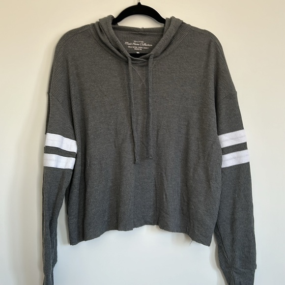 Hollister grey tank top - Picture 3 of 4